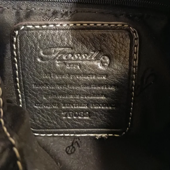 Fossil Vintage Black Pebbled Leather Shoulder Bag 75082 Key Charm Snap Closure - Picture 10 of 12